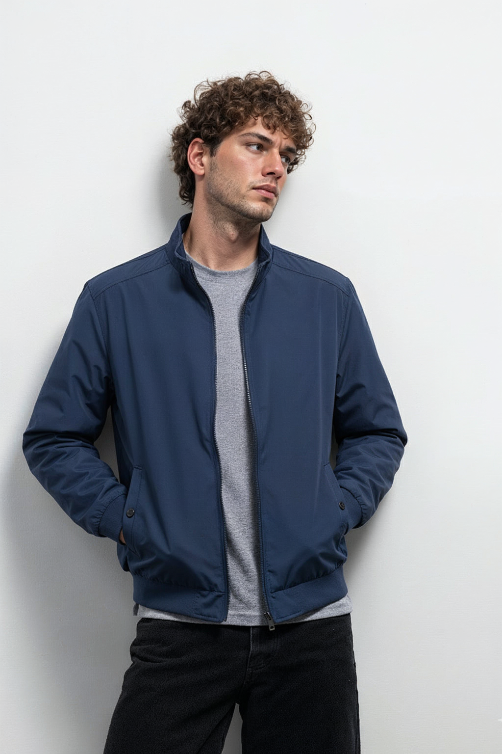 Veste Bombardier Légère à Ourlet Côtelé et Col Montant | Lucien – Bleu Marine