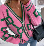 Cardigan blanc à motifs géométriques, à manches longues et boutons, adapté pour l'automne et l'hiver.