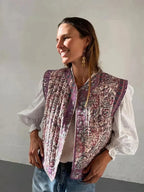 Gilet boho femme en coton mélangé, imprimé floral et ethnique, couleur rose, coupe ouverte.