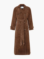 Brauner Trenchcoat für Frauen mit Gürtel und Revers, aus strapazierfähigem Material, ideal für verschiedene Anlässe.