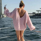 Damen-Pullover aus weichem Material mit schulterfreiem Design und lässigen Ärmeln, ideal für lässige Anlässe.