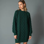 Pull femme vert à col rond, en tricot, avec motif torsadé pour un style décontracté.