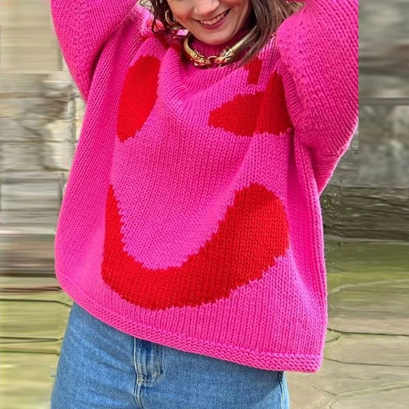 Pull femme oversize bleu à manches longues avec motif smiley, en mélange de coton. Parfait pour un style décontracté.