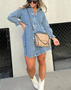 Robe chemise mini en jean à manches longues, avec boutons, idéale pour un look décontracté et confortable au quotidien.