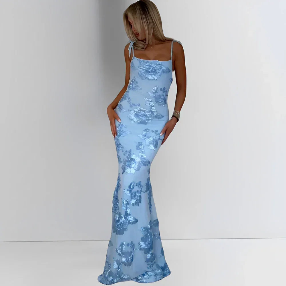 Robe longue femme en tissu léger, motifs floraux colorés, bretelles fines et décolleté en V pour un style élégant et…