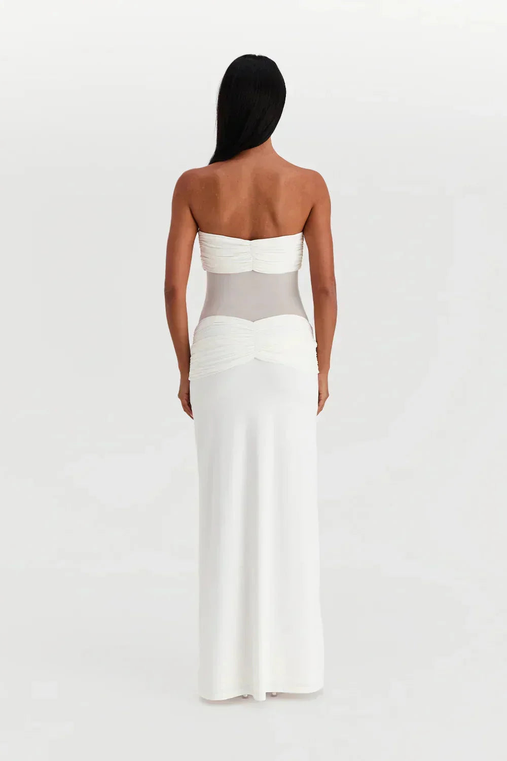 Robe longue bustier longue en chiffon transparent, ornée d'un nœud, parfaite pour une tenue d'été élégante et légère.