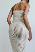 Robe longue crochet crème sans manches, ajustée avec motif, en coton léger idéale pour les journées d'été.