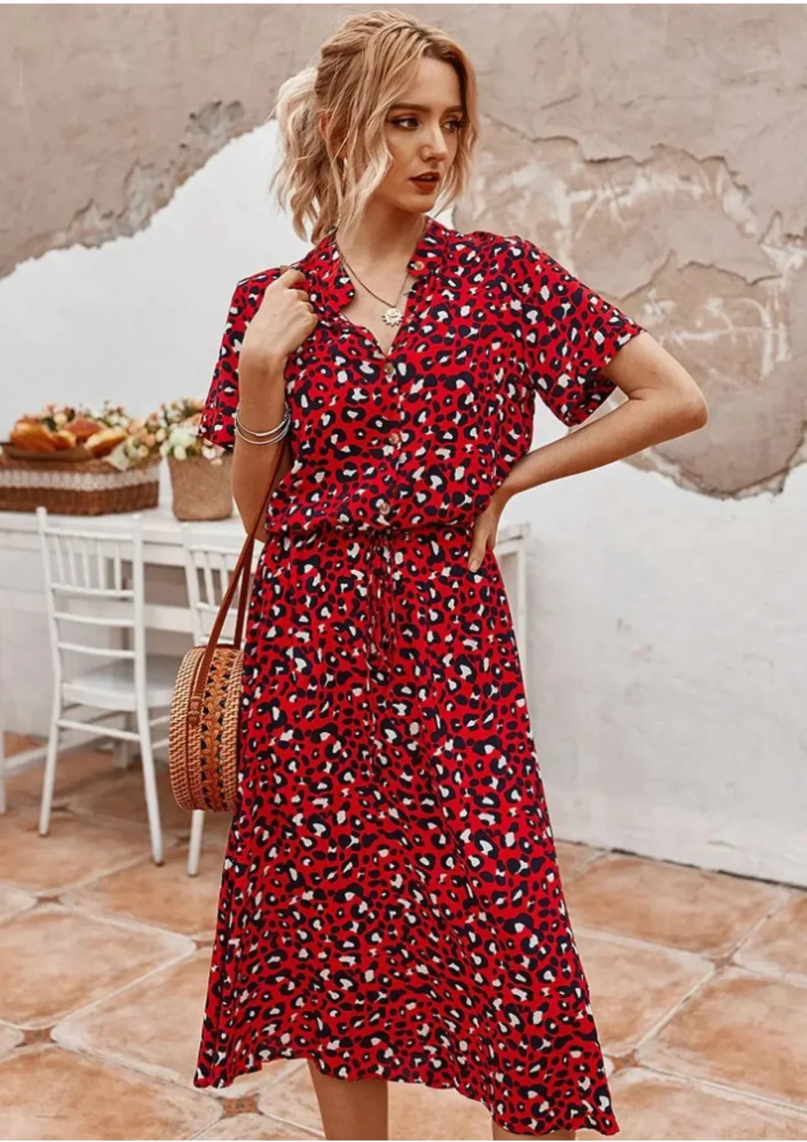 Robe midi à pois en coton, lien à la taille, manches courtes, idéale pour le printemps et l'été.
