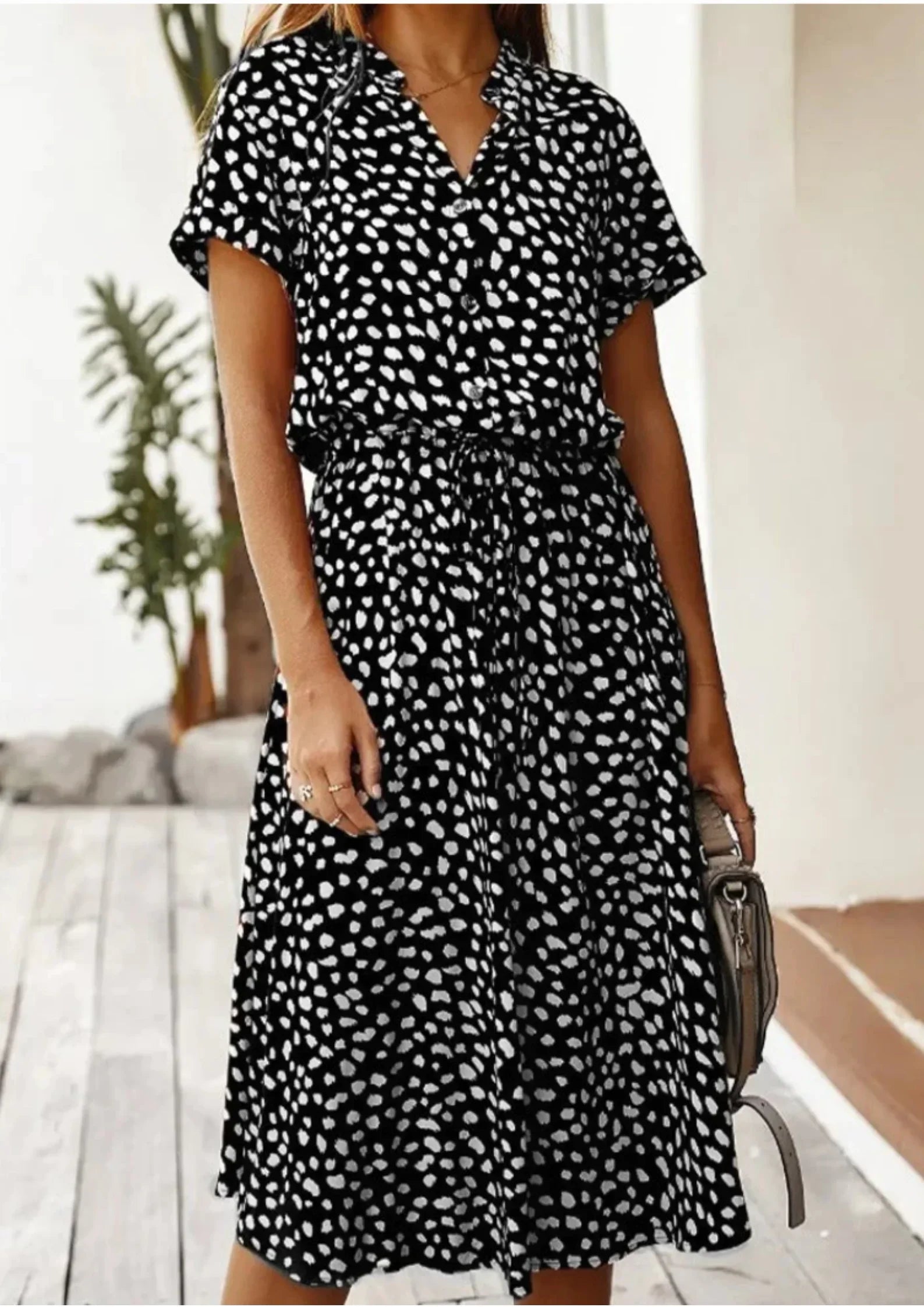 Robe midi à pois pour femme en coton, avec lien à la taille et manches courtes, idéale pour le printemps et l'été.