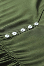 Robe courte volantée à lacets, manches longues, en tissu doux, avec un design chic et décontraction pour les journées…