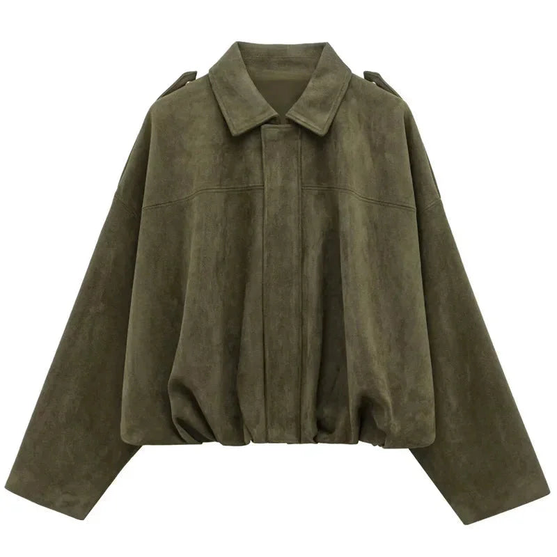 Veste bomber femme oversize verte militaire avec fermeture éclair et poignets élastiques.